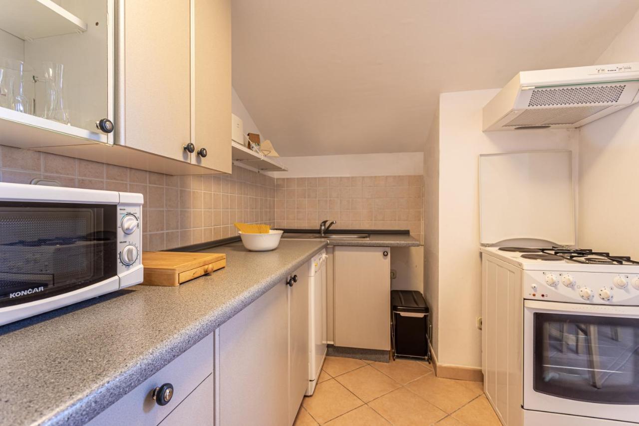 Apartment Tereza Malinska Eksteriør bilde