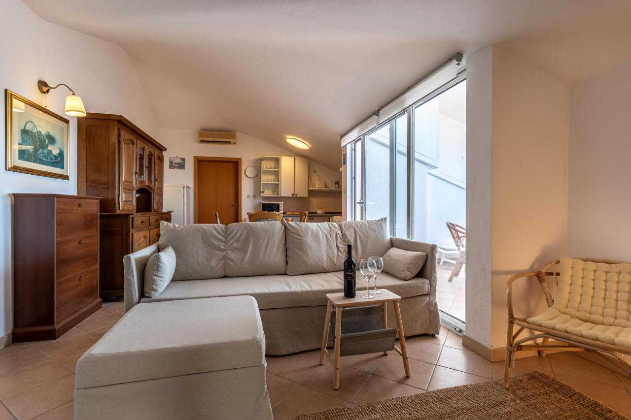 Apartment Tereza Malinska Eksteriør bilde